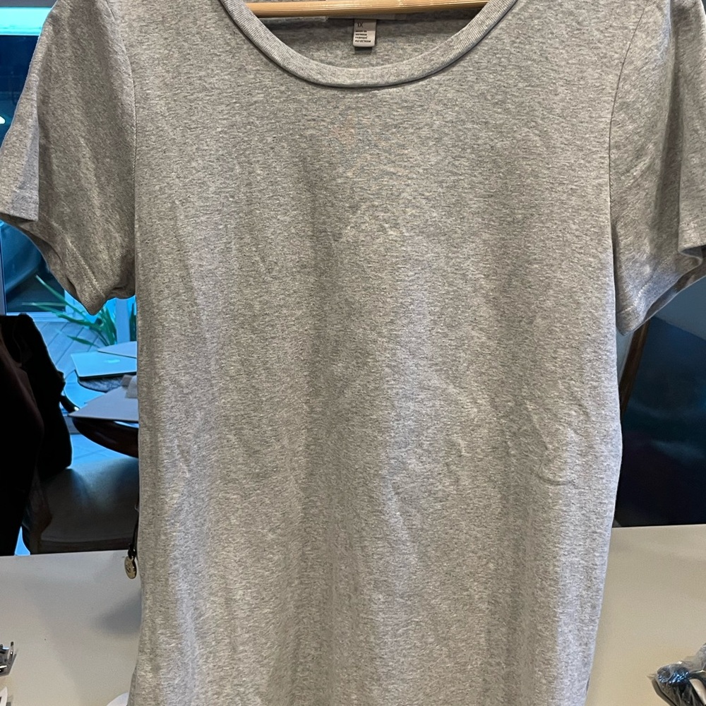 Gray  T-Shirt Crew Neck